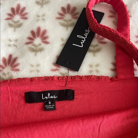 Red Crochet Two-Piece Set - Picture 9 of 9